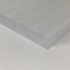 Policarbonato Celular Blanco Hielo – Grosores de 6 a 32 mm – Transmisión Lumínica Moderada y Aislamiento Eficiente